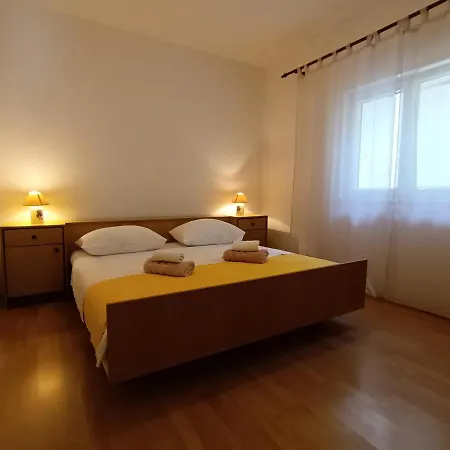 Ljube Apartman *
